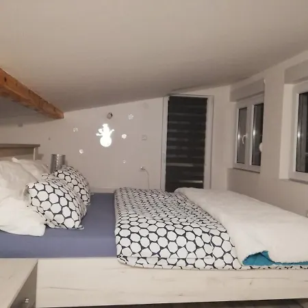 Ruza Vetrova Divčibare