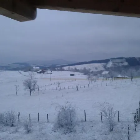 Vikendica Ruza Vetrova Divcibare